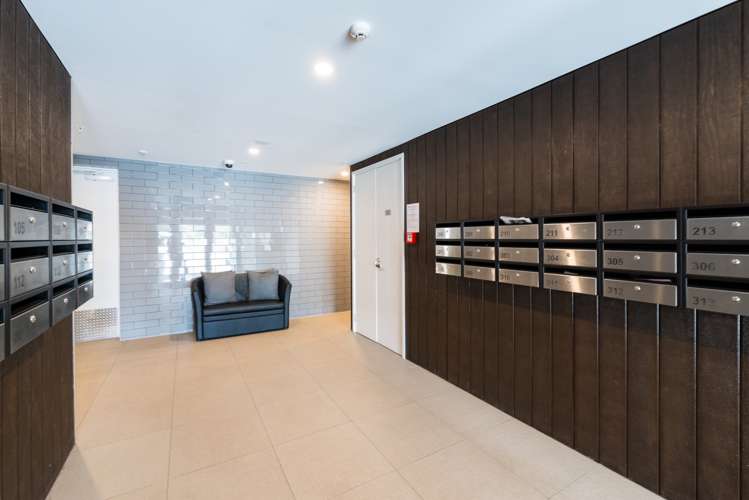 114/19 Bute Road Browns Bay_17