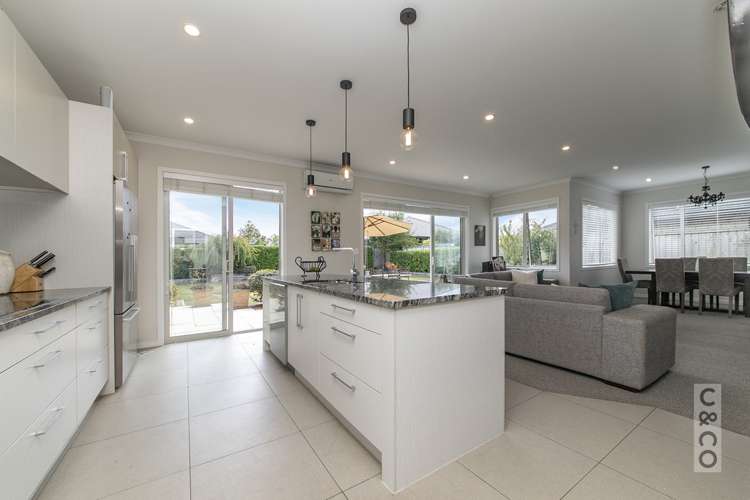 12 Pohutukawa Parade Riverhead_24