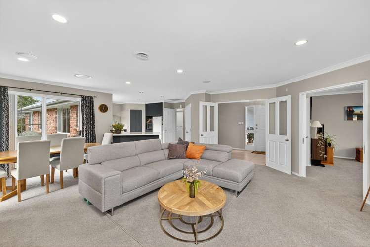 8 Avon Gate Russley_14