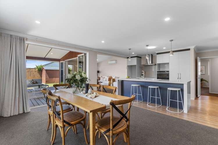 8 Tuaia Street Pyes Pa_3