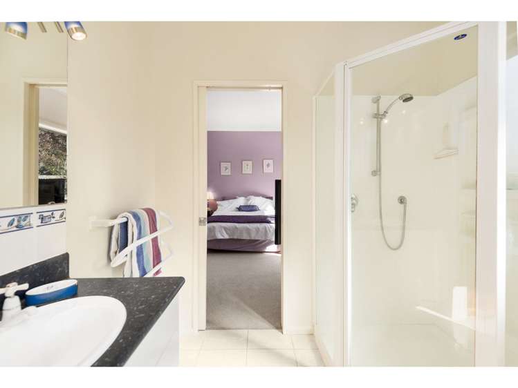 3 Hogarth Lane Burnside_16