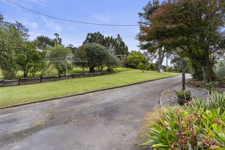 87 Carter Road Oratia_35