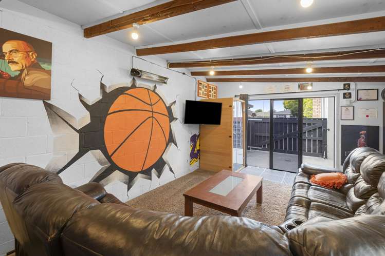 11 Durham Crescent Palmerston North Central_11