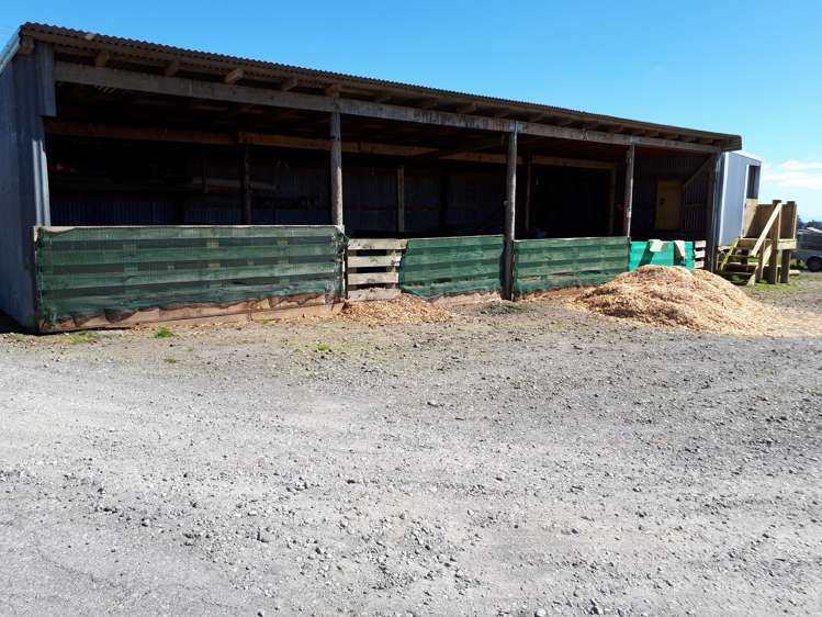 1971 Egmont Road Kaimiro_9