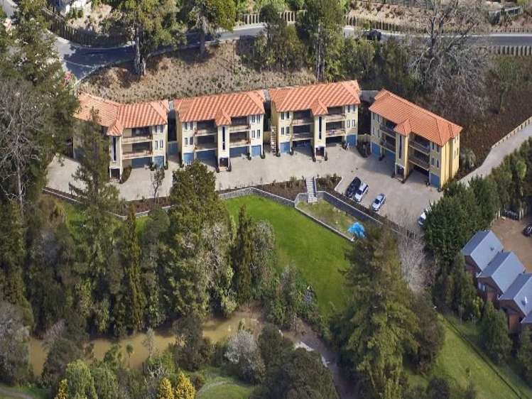 12/7 The Avenue Albany_0