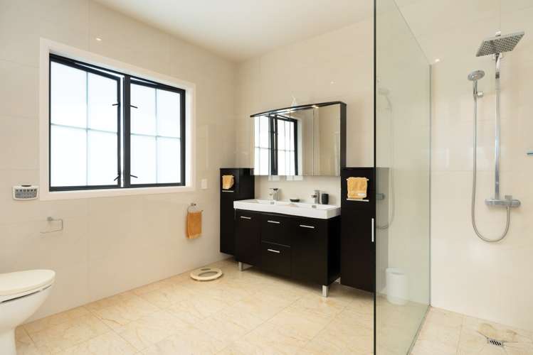 166 Oriental Parade Papamoa_16