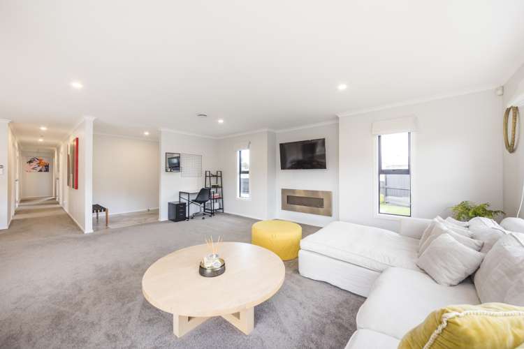 1 Serenity Crescent Kelvin Grove_8