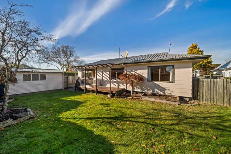 2/74 Aorangi Road Bryndwr_14