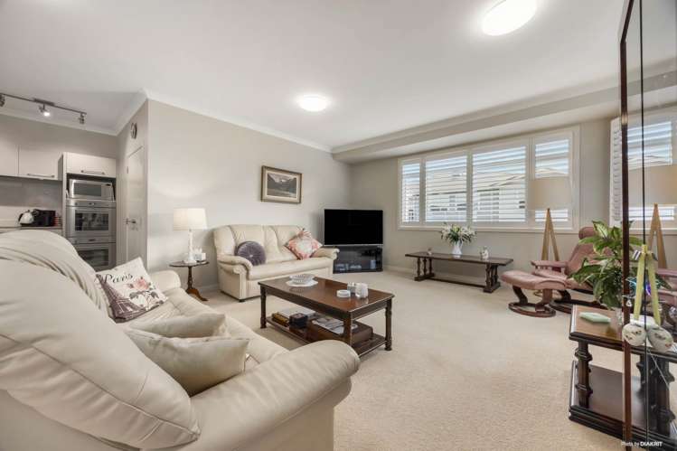 84 Eaves Bush Parade Orewa_5