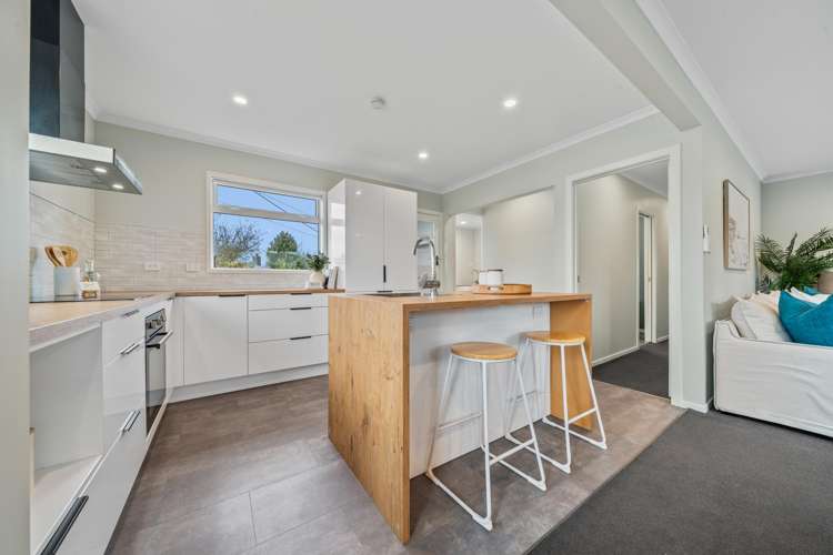 13e York Crescent Westown_2