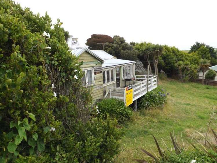 2 Hill Street Kaka Point_3