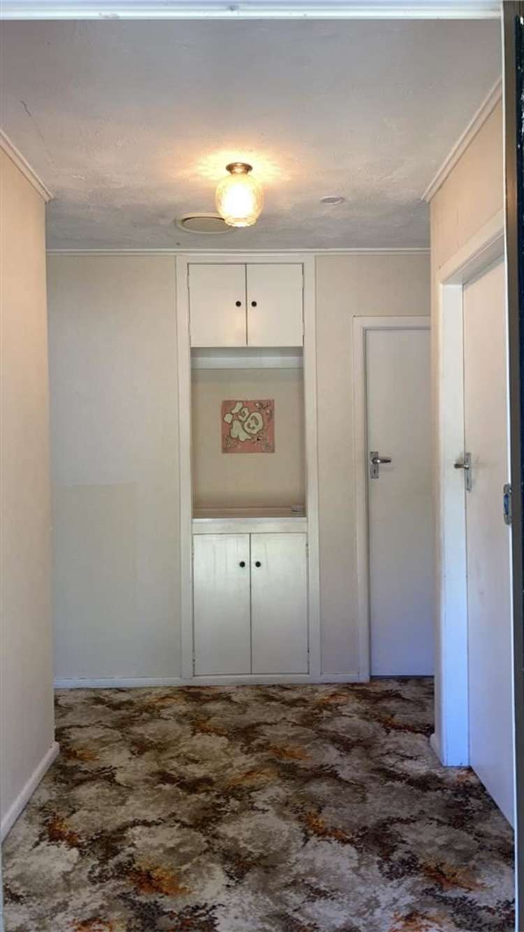 71 Seabrook Avenue New Lynn_9