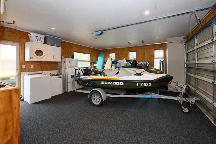156 Sands Crescent Matarangi_11