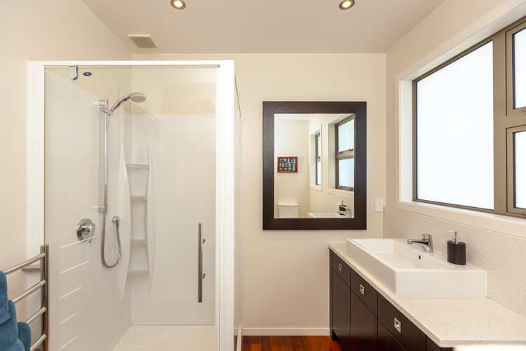 52 The Parade Paekakariki_20