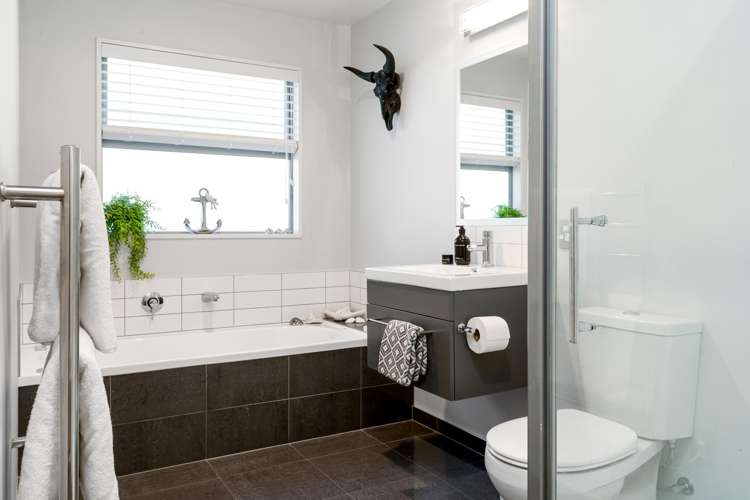 16 Quarry Hill Terrace Kennedys Bush_17