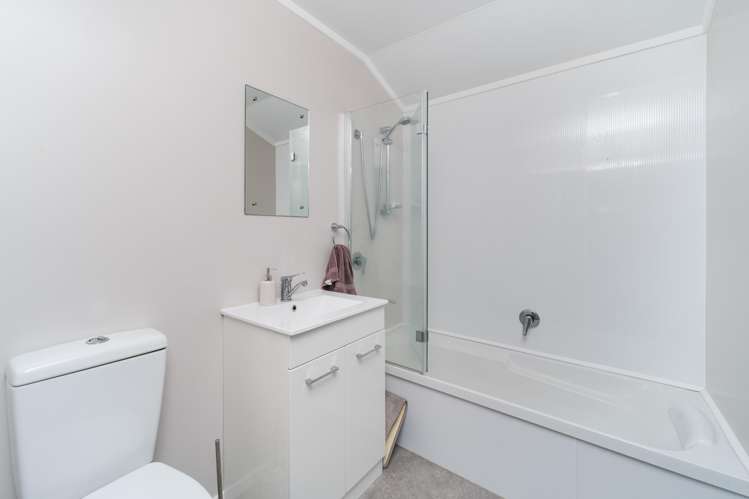2a Fitzroy Street Feilding_12