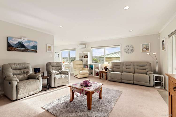 16/8 Village Place Tuakau_8