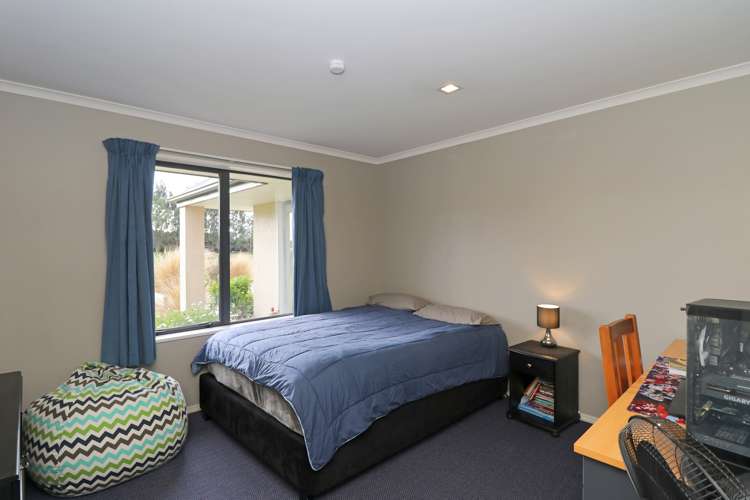 121 Mason Road Seaward Bush_15