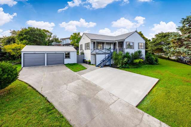 Large Home with 3 Bedrooms & 3 Utility Rooms!
