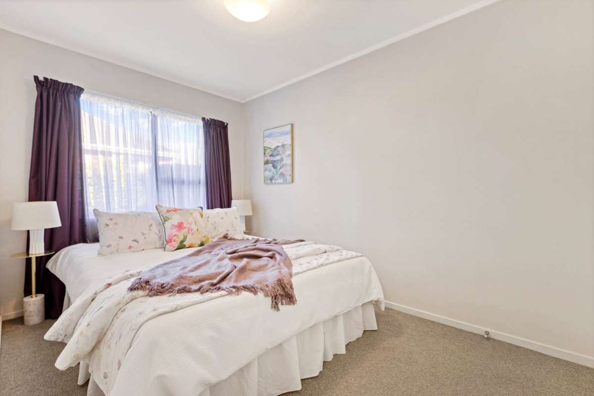 2/21 Burch Street_5