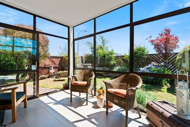 5 Sheraton Place Redwood_3