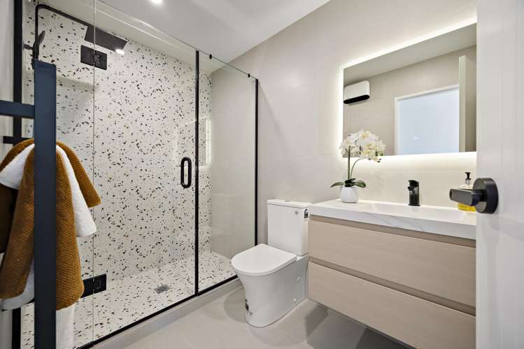 8/41 Seaside Avenue Waterview_22