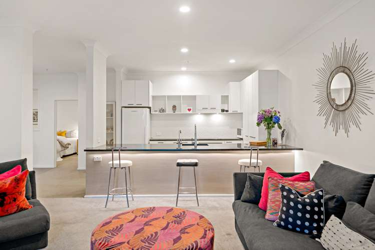 Ba/8 Farnham Street Parnell_8