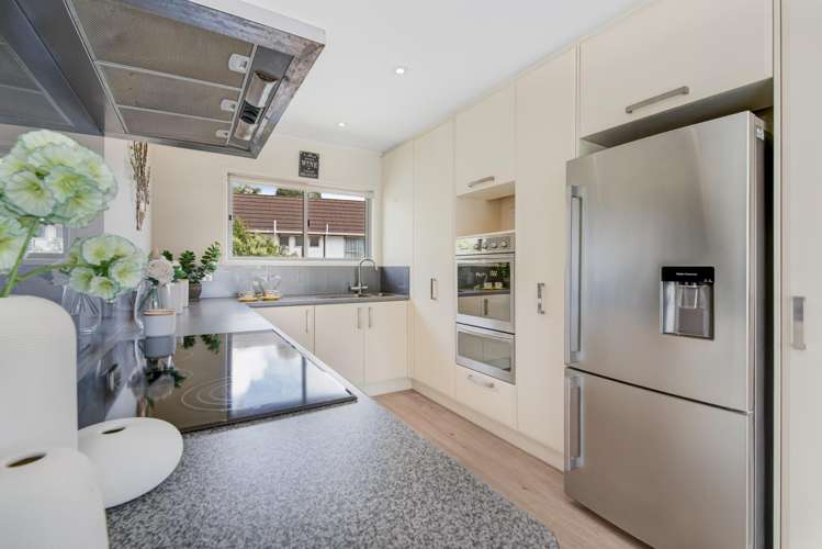 29 Oaktree Avenue Browns Bay_19