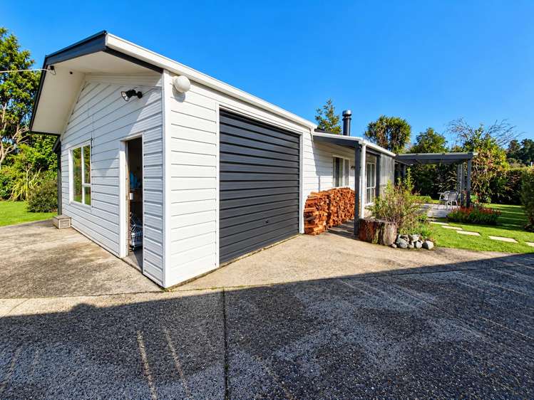 24 Pauareka Road Haast_8
