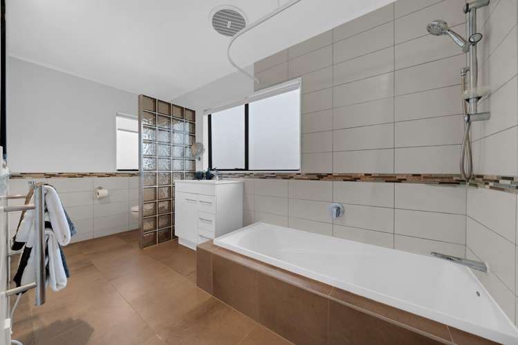 12 Lochend Place Highland Park_19