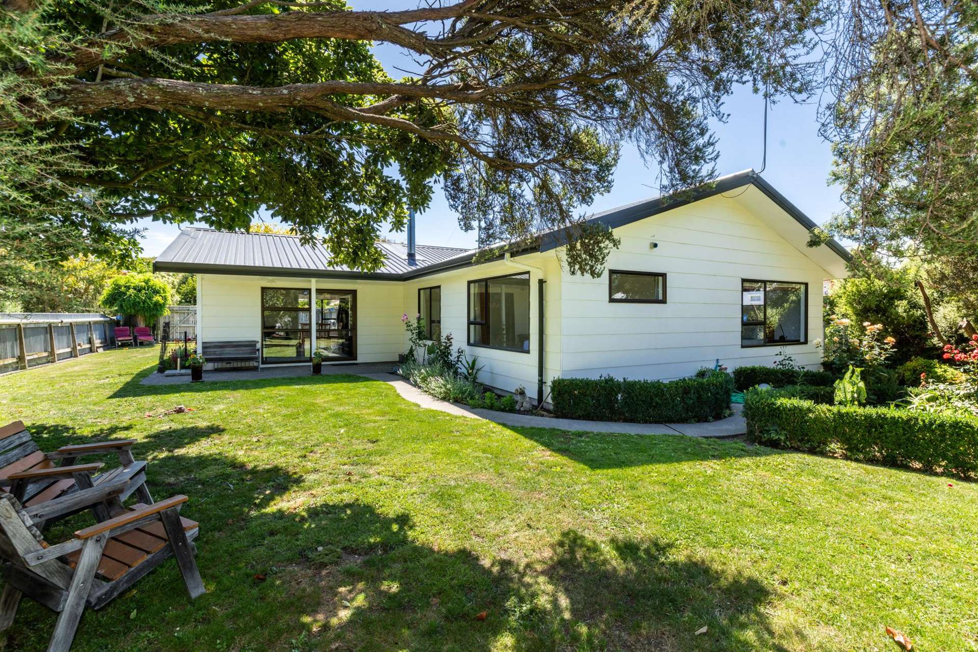 907 Lawrence Street Akina_0