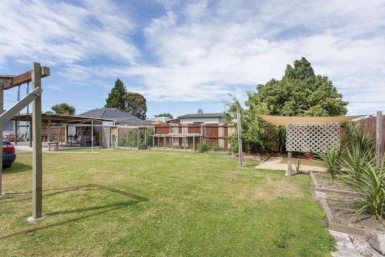 172 Springs Road Hornby_15