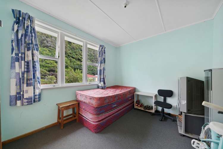 25 Sunny Grove Wainuiomata_7