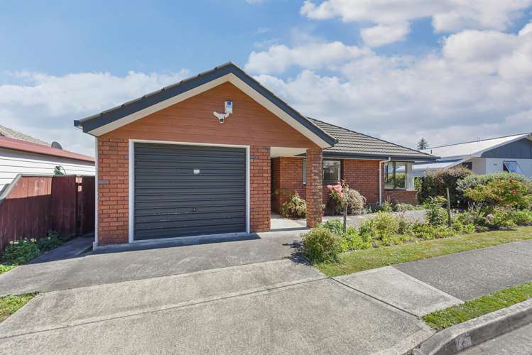 36 Willow Avenue Stoke_17