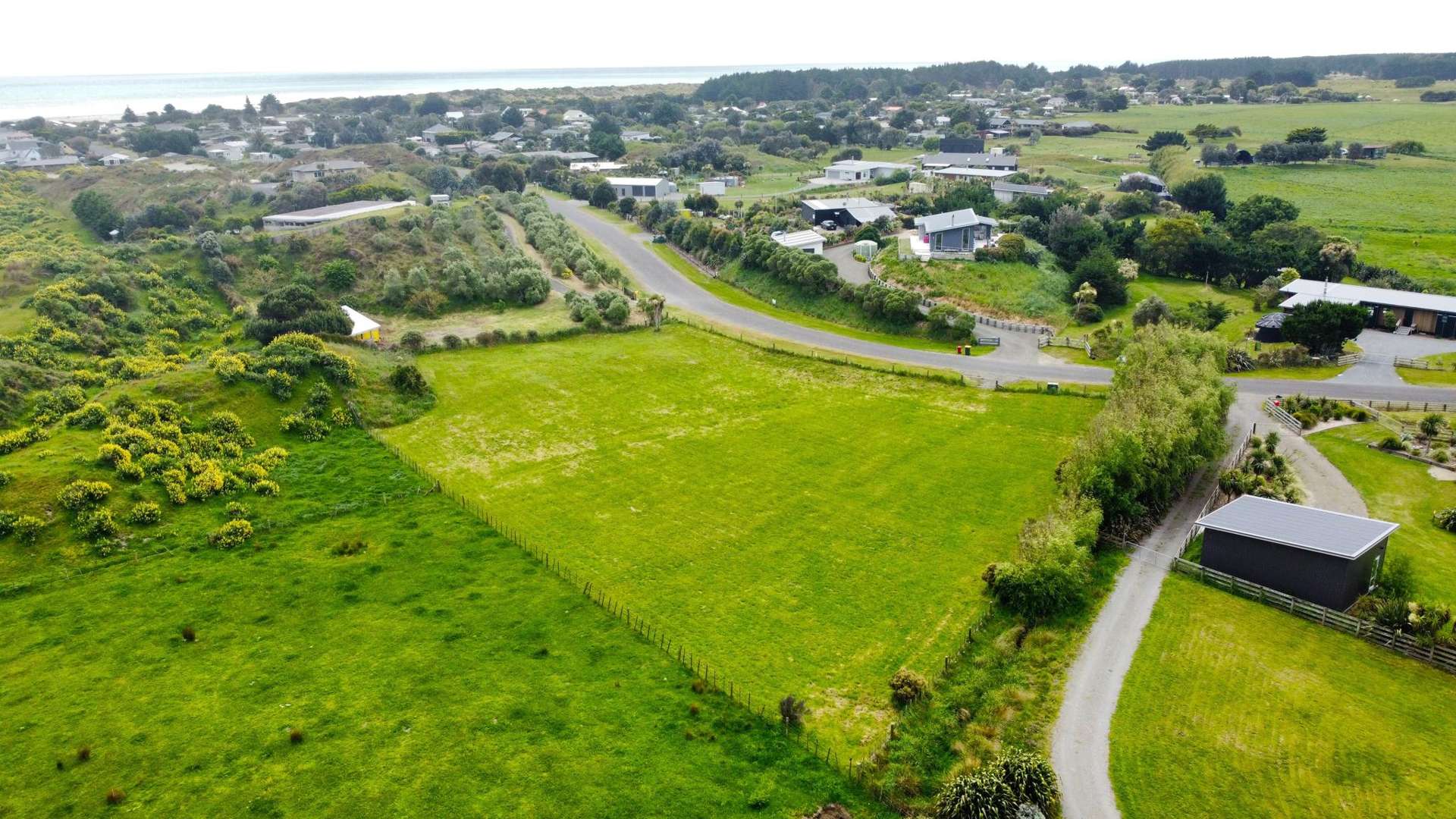 30 Strathnaver Drive Waikawa Beach_0