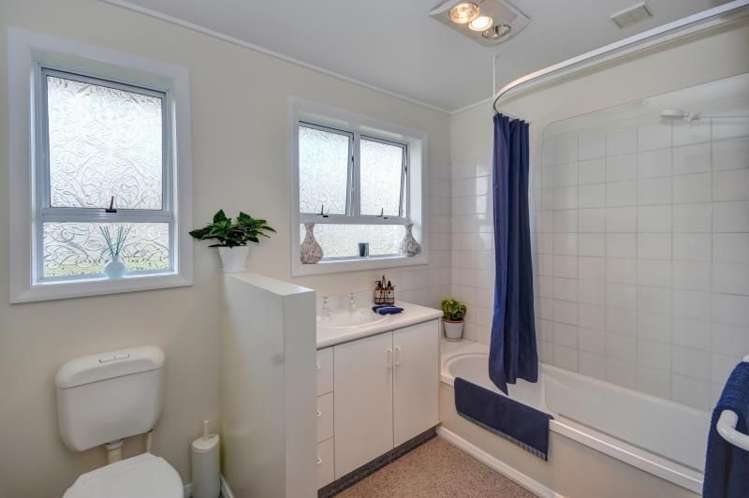 2 Duff Place Mosgiel_10