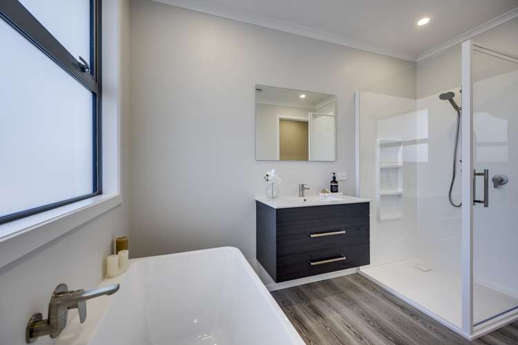 18 Whangaehu Place Te Awa_14