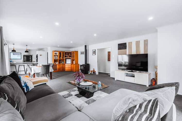 297 Tauhara Ridge Drive Richmond Heights_5