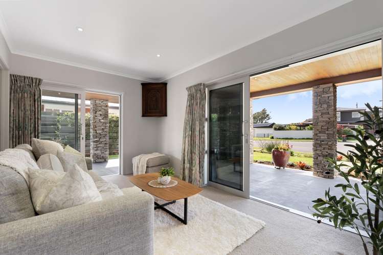 6 Acacia Place Matua_23