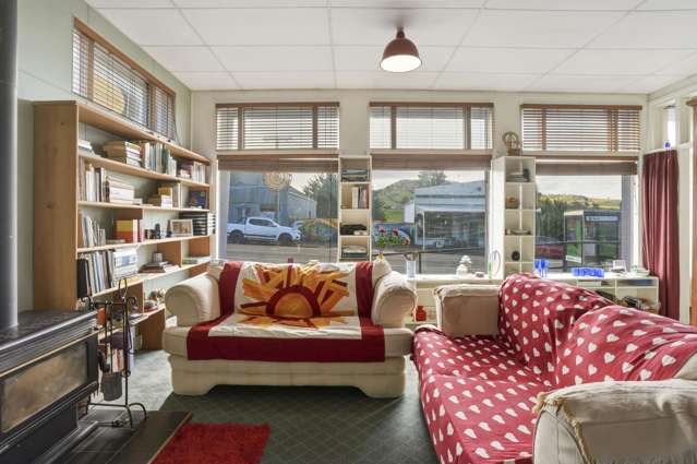 184 Main Road Waikouaiti_2