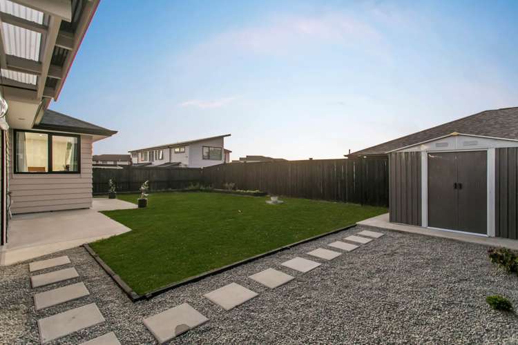 98 Twin Parks Rise Papakura_24