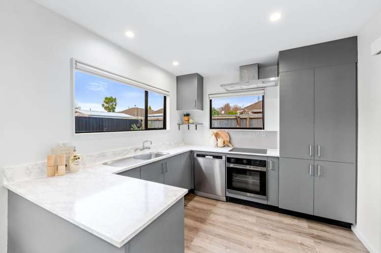 2/70 Milton Street_2