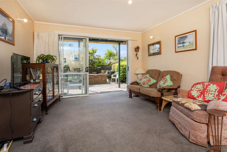 13 Bellringer Road Massey_9