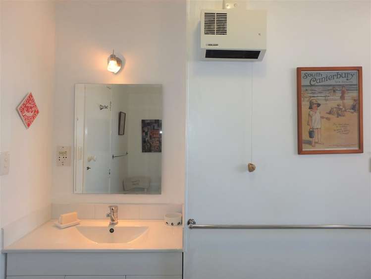 2/21 Oxford Street West End_10