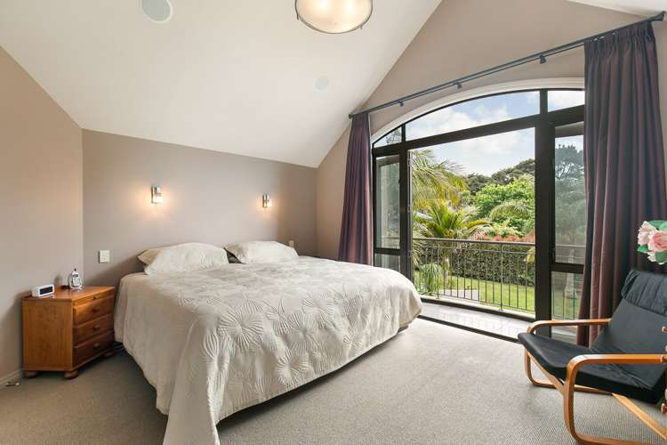 67 Staincross Street Green Bay_12