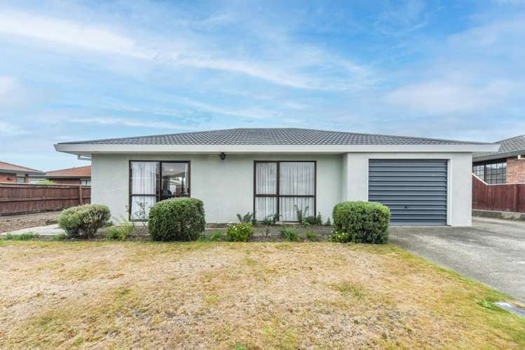 1/12 Stead Crescent Stoke_1