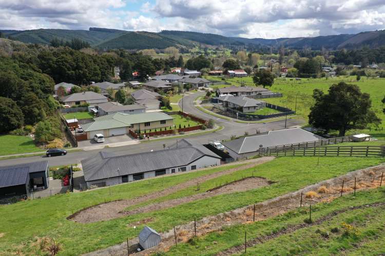 24 Genia Drive Wakefield_18