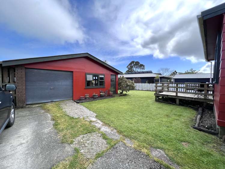 15 Rolleston Street Hokitika_16