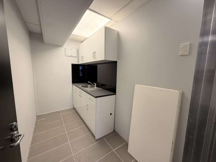 65 Waterloo Road Hutt Central_5