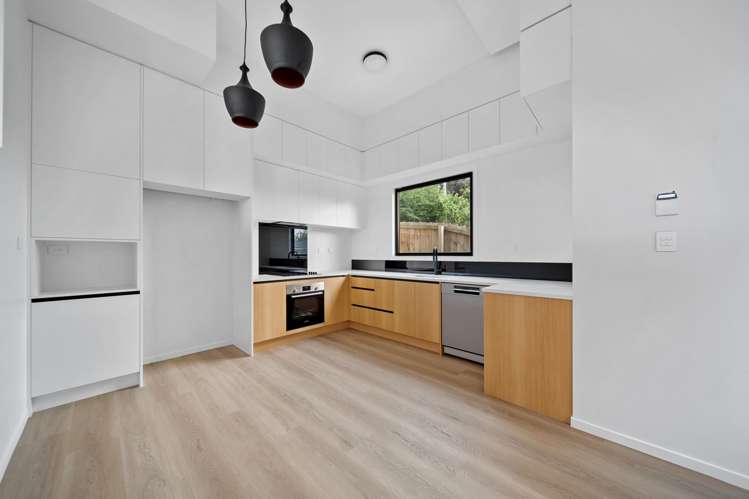 6/17 Sunnyfield Crescent Glenfield_1